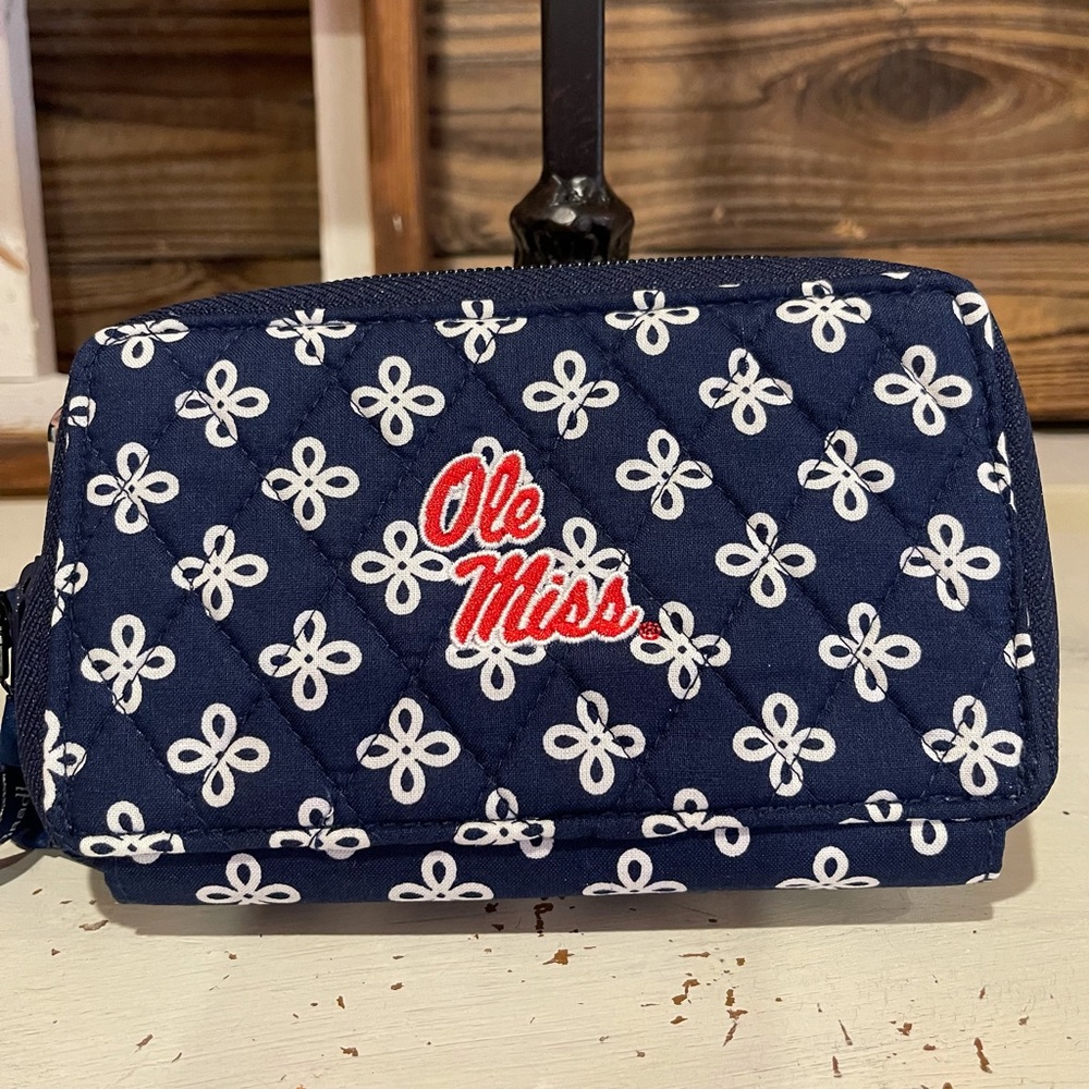 Vera Bradley Ole Miss RFID Wallet Wristlet Crossbody NWT